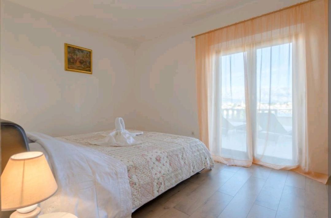 Apartments Siesta Sumartin Exterior foto